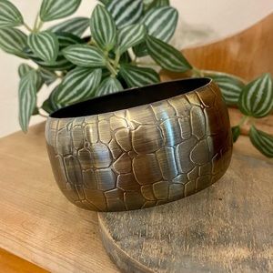 Beautiful Chunky Textured Metal Bangle